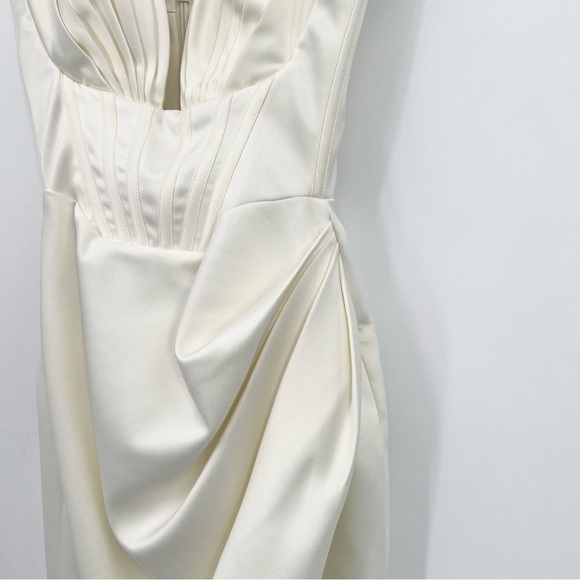 HOUSE OF CB XS WHITE MIDI FITTED FAYE DRESS Faye Satin Pleated Midi extra small - Picture 7 of 12